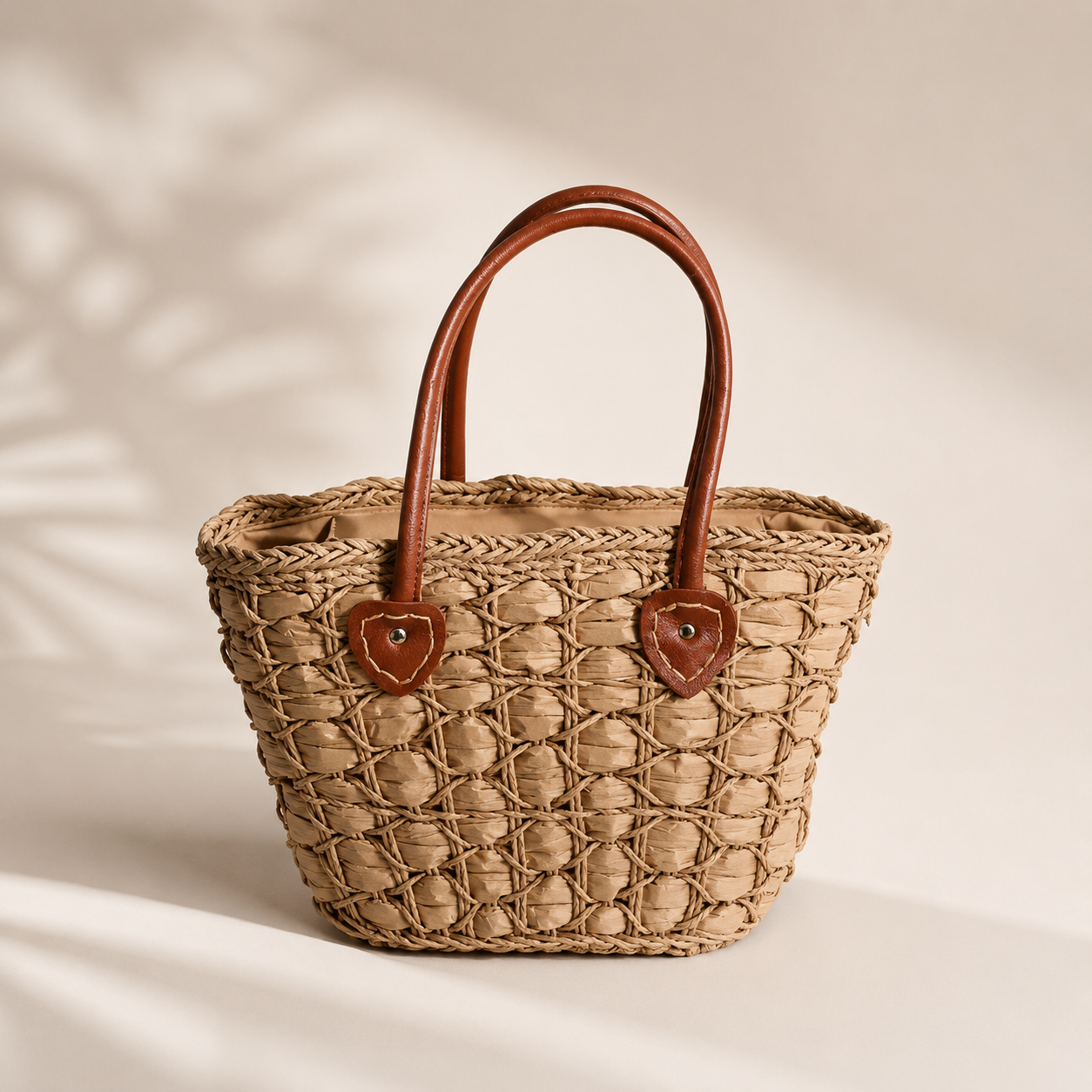 Dot™ | Structured Straw Basket Bag