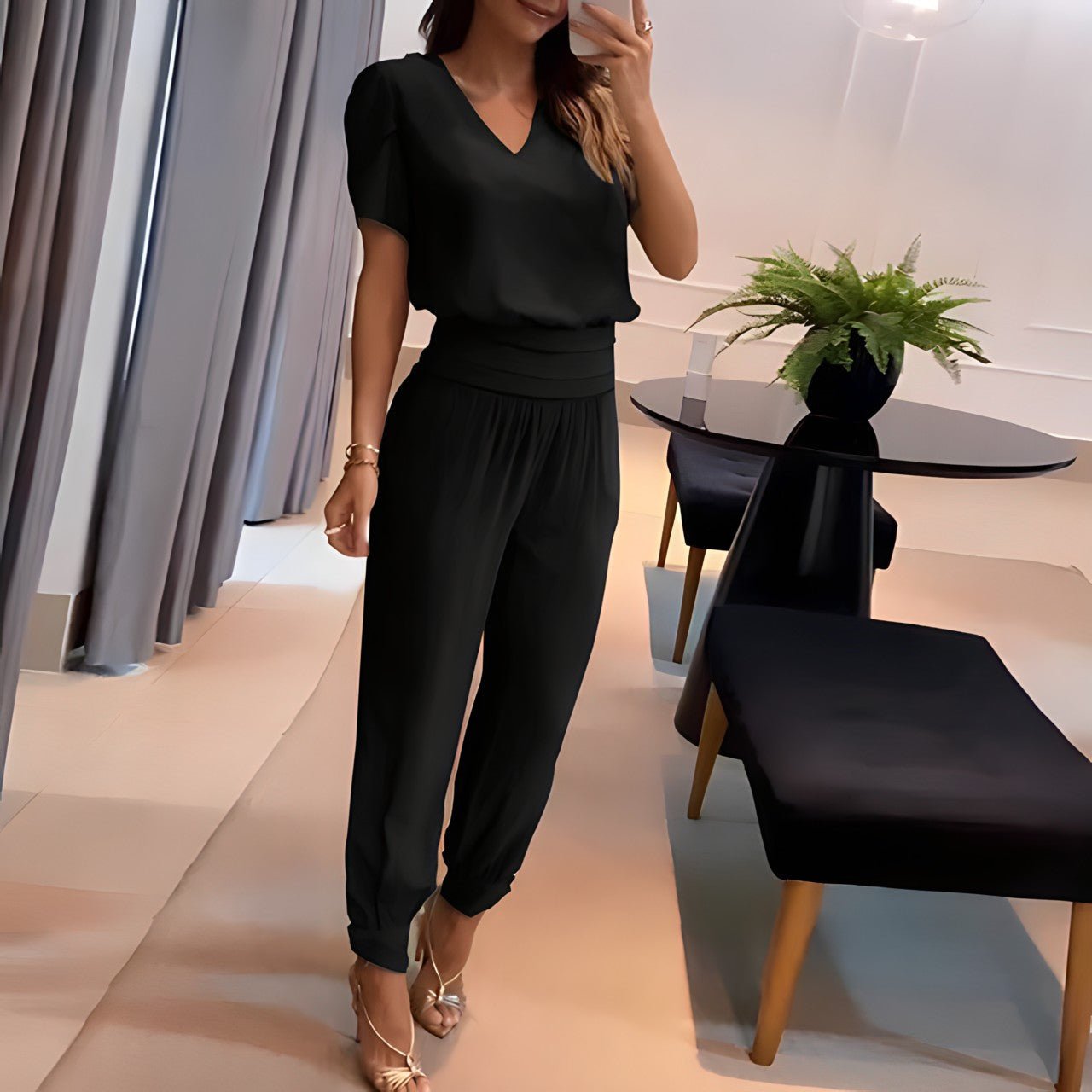 Daphne - Fashionable and Trendy Set
