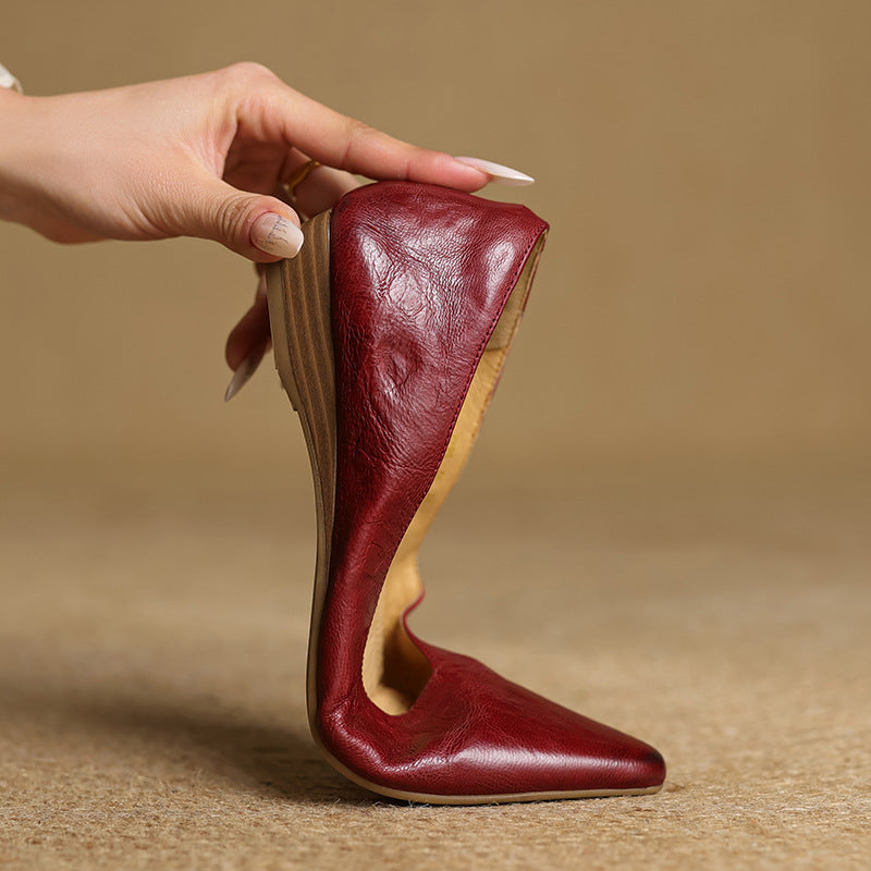 Faelle | V-Cut Lambskin Flats with Square Toe