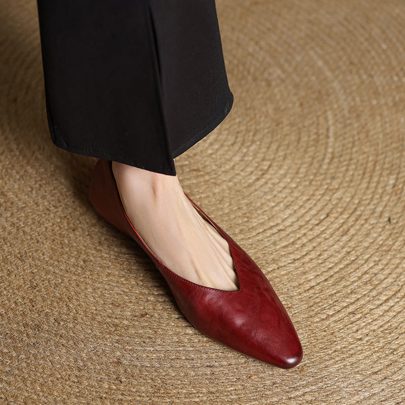 Faelle | V-Cut Lambskin Flats with Square Toe