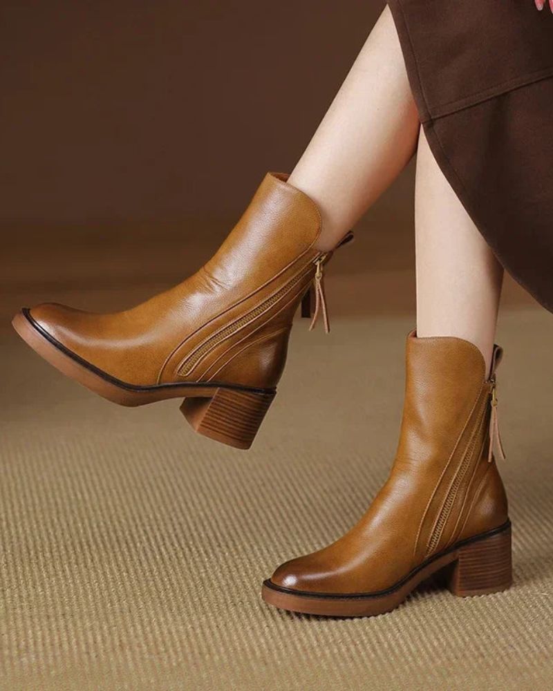 Gweana | Leather Ankle Boots with Block Heel