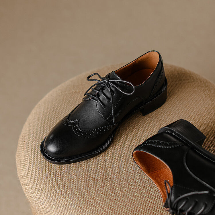 Ingeborg | Wingtip Leather Oxfords with Block Heel