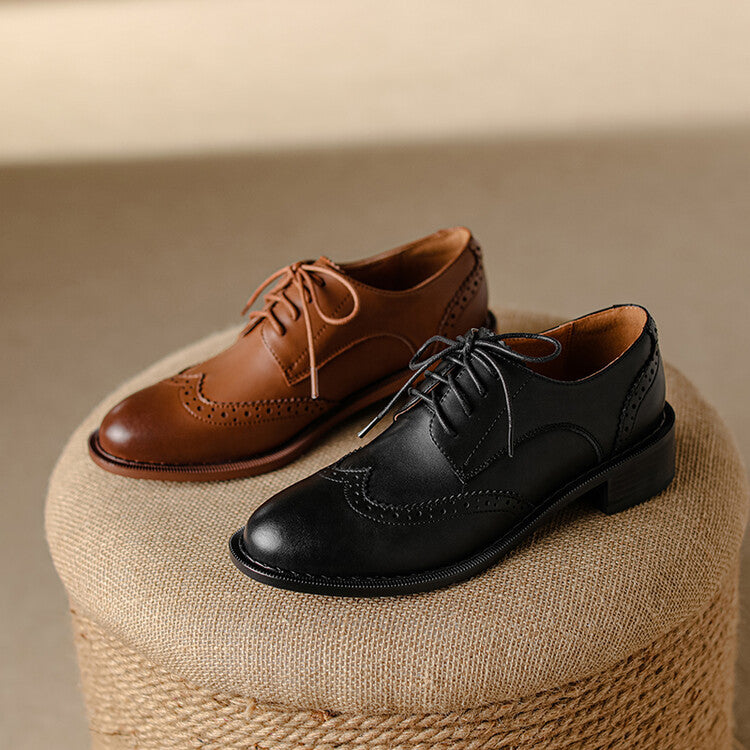 Ingeborg | Wingtip Leather Oxfords with Block Heel