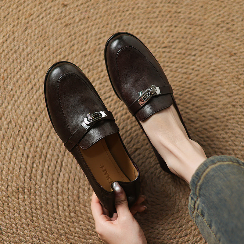 Joranne | Leather Loafers with Lock Detail