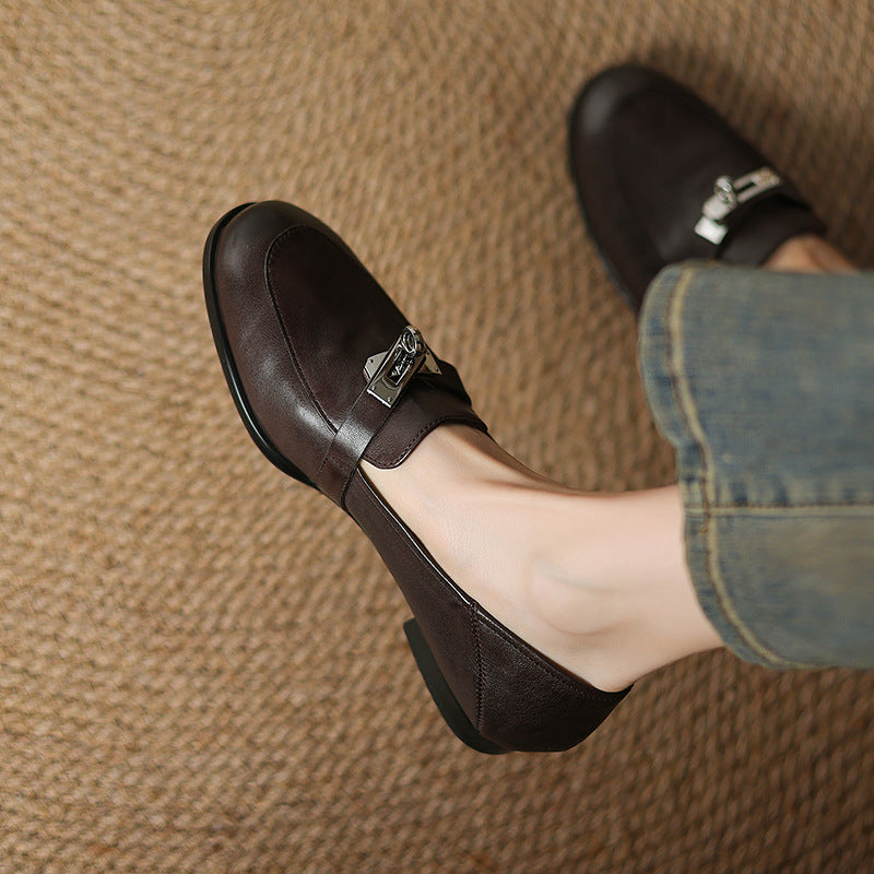 Joranne | Leather Loafers with Lock Detail