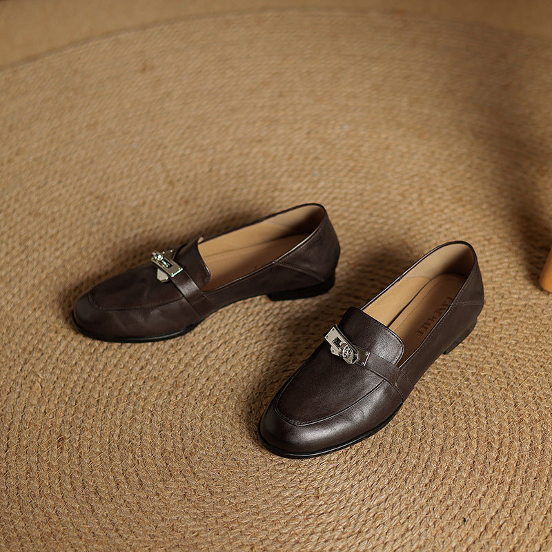 Joranne | Leather Loafers with Lock Detail