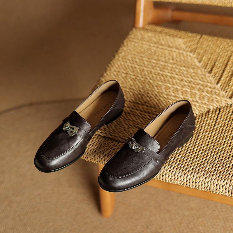 Joranne | Leather Loafers with Lock Detail