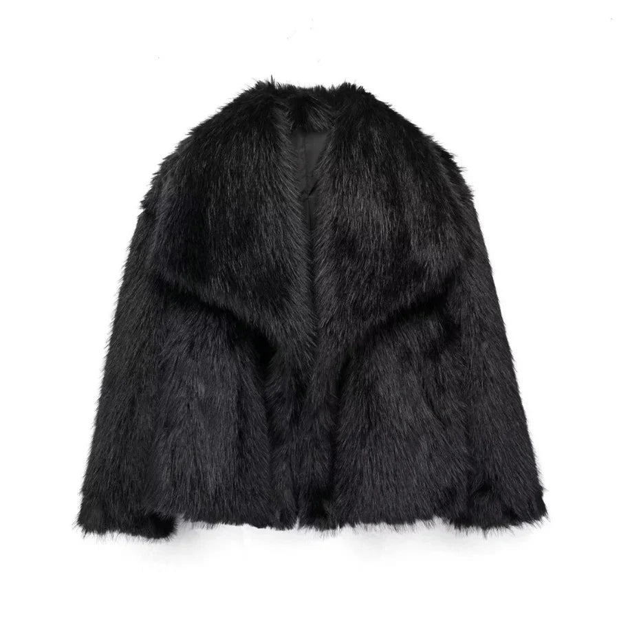 Kaenne | Short Faux Fur Coat with Wide Lapels