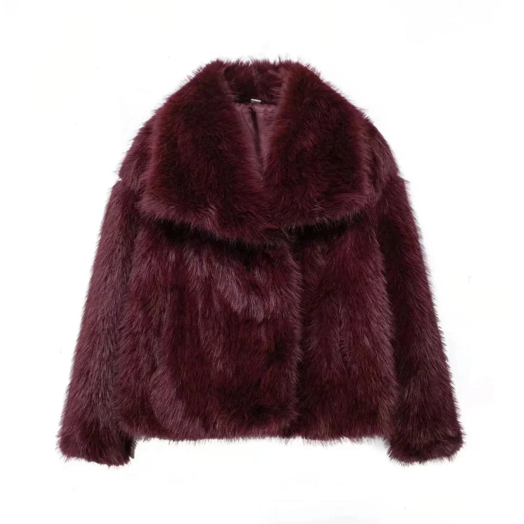 Kaenne | Short Faux Fur Coat with Wide Lapels