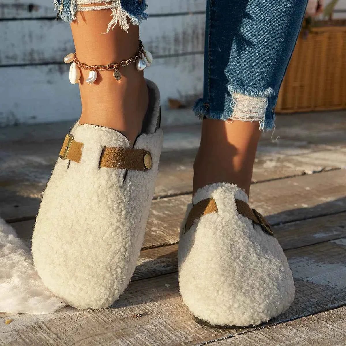 Lauora | Sherpa Clog Slippers with Buckle Strap