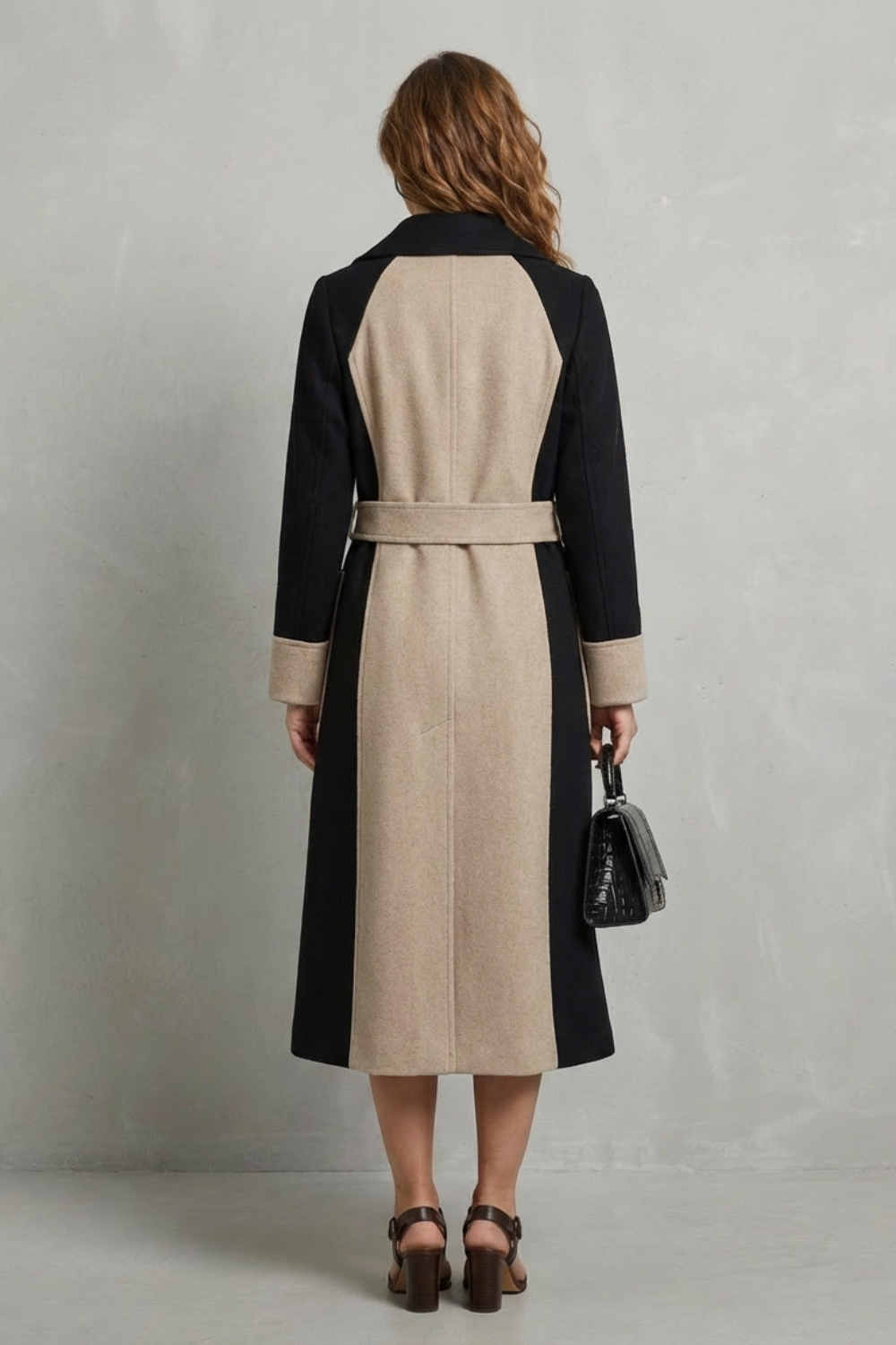 Lysenne | Black Wool Coat with Contrast Collar