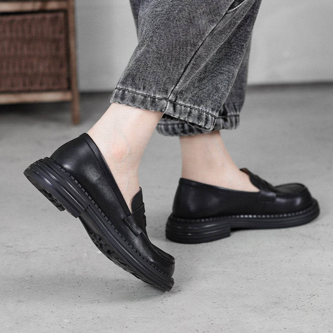 Ophelle | Round-Toe Leather Loafers with Block Sole