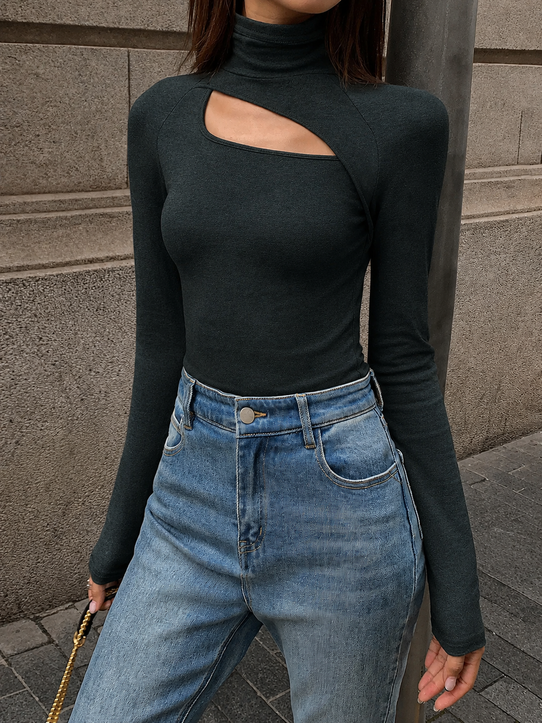 Ottoline | Cut-Out Turtleneck Long Sleeve Fitted Top