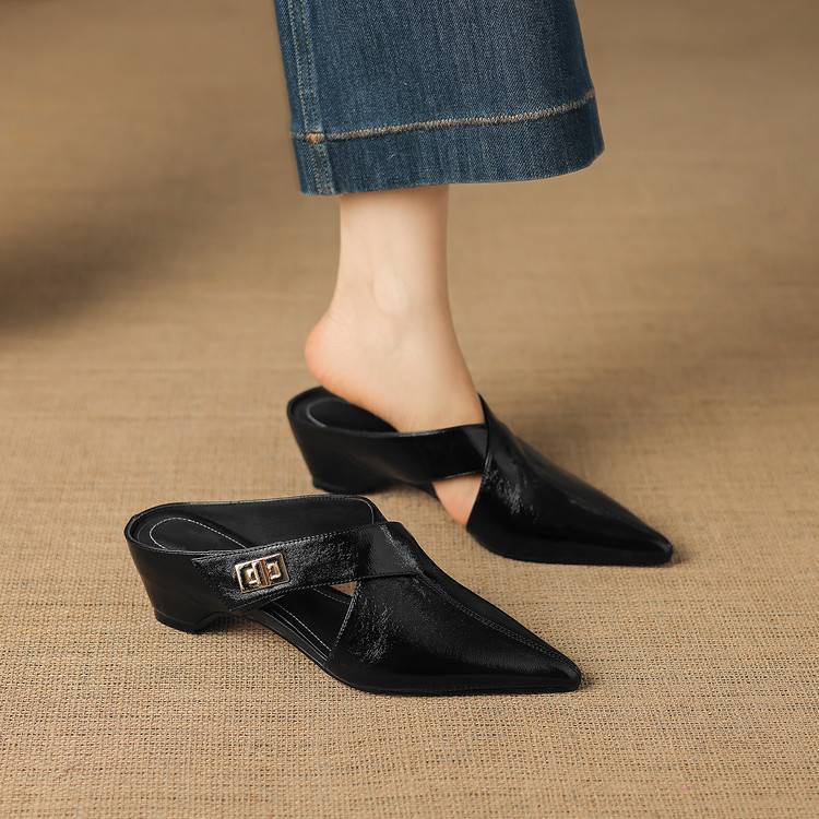 Winanne | Pointed Lambskin Leather Mules