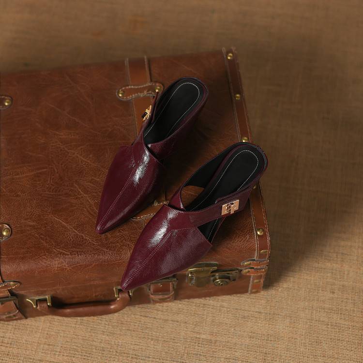 Winanne | Pointed Lambskin Leather Mules