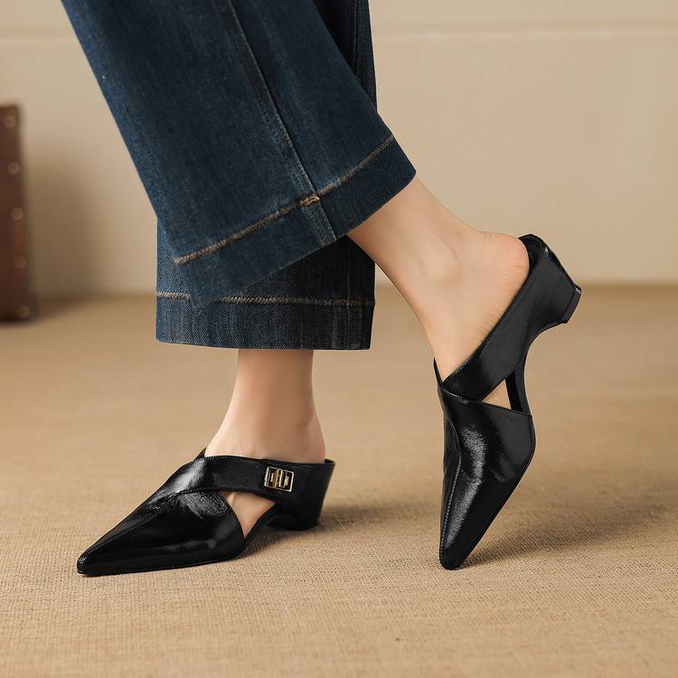 Winanne | Pointed Lambskin Leather Mules